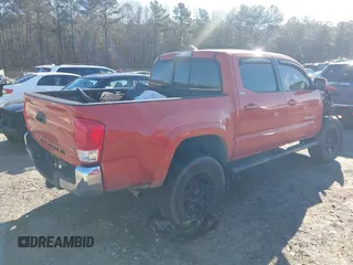 2017 Toyota Tacoma SR5 with VIN 3TMCZ5AN4HM084813, listed as a IAAI auction lot 41248285 with 118,797 mi miles. Bid and sale history available at carsss.com. Image 4.