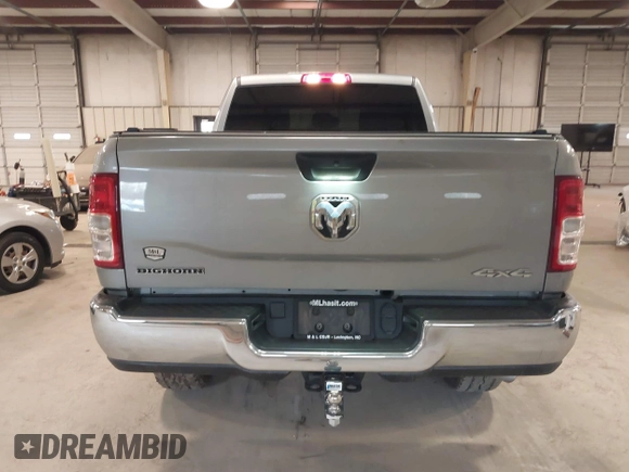 2022 Ram 2500 Big Horn with VIN 3C6UR5DL6NG404729, listed as a IAAI auction lot 41454034 with 44,212 mi miles. Bid and sale history available at carsss.com. Image 17.