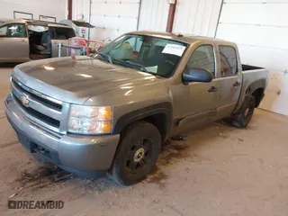 2007 Chevrolet Silverado 1500 LS with VIN 2GCEK13C571501993, listed as a IAAI auction lot 41984825 with 1 mi miles. Bid and sale history available at carsss.com. Image 17.