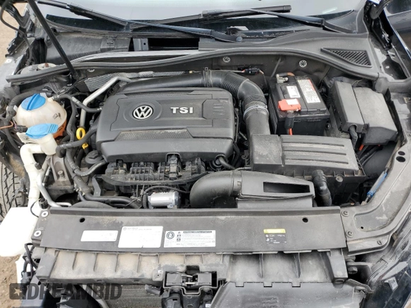 2016 Volkswagen Passat SE z VIN 1VWBT7A38GC051284, wystawiony jako Copart lot #56017235 z przebiegiem 120 066 mil mil oraz Czysty tytuł • Clean title. Historia ofert i sprzedaży dostępna na DreamBid. Obrazek 11.