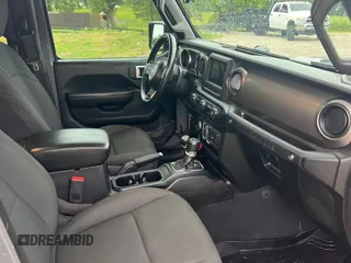 2019 Jeep Wrangler Unlimited Sport S with VIN 1C4HJXDG9KW569235, listed as a Copart auction lot 60338215 with 47,107 mi miles and Clean title. Bid and sale history available at DreamBid. Image 5.