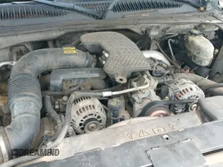 2005 Chevrolet Silverado 3500 с VIN 1GBHK39285E255870, выставлен на аукционе IAAI как лот 42780551 с пробегом 320 173 миль миль и . История ставок и продаж доступна на DreamBid. Изображение 22.
