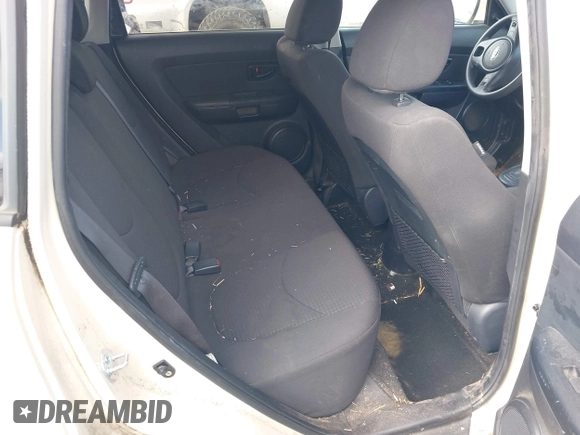 2013 Kia Soul with VIN KNDJT2A54D7497293, listed as a IAAI auction lot 41879637 with 111,252 mi miles. Bid and sale history available at carsss.com. Image 8.