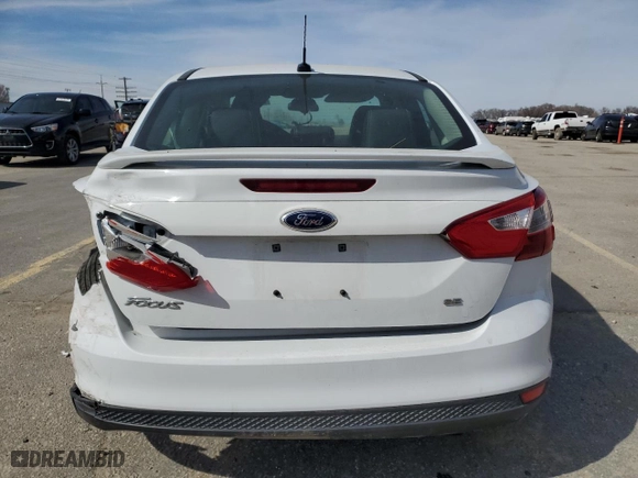 2014 Ford Focus SE with VIN 1FADP3F20EL325962, listed as a Copart auction lot 48084805 with NaN miles and Salvage Title. Bid and sale history available at carsss.com. Image 6.
