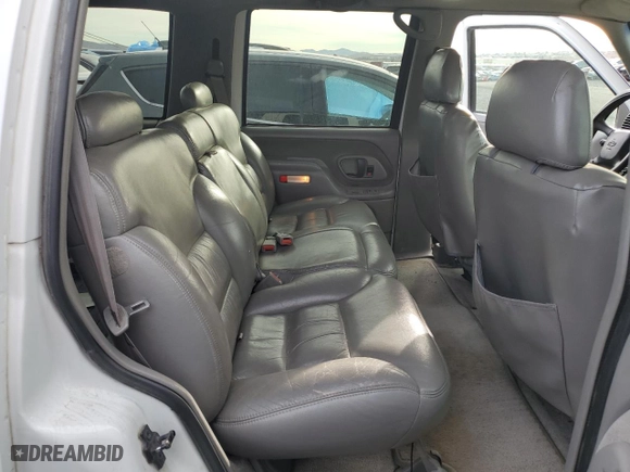 1998 Chevrolet Tahoe with VIN 1GNEK13R8WJ301755, listed as a Copart auction lot 81002184 with 202,657 mi miles and Clean Title. Bid and sale history available at carsss.com. Image 11.