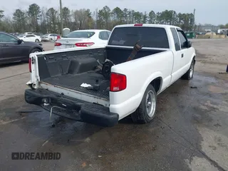 2003 Chevrolet S-10 LS with VIN 1GCCS19X338150624, listed as a IAAI auction lot 41913735 with 255,608 mi miles and . Bid and sale history available at DreamBid. Image 4.