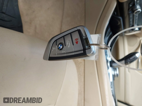 2014 BMW 5 Series 528i xDrive with VIN WBA5A7C5XED614926, listed as a IAAI auction lot 41535739 with 187,586 mi miles and . Bid and sale history available at DreamBid. Image 11.