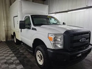 2013 Ford F-250 XL z VIN 1FDBF2B68DEB48275, wystawiony jako IAAI lot #42512434 z przebiegiem 434 130 mil mil oraz . Historia ofert i sprzedaży dostępna na DreamBid. Obrazek 43.