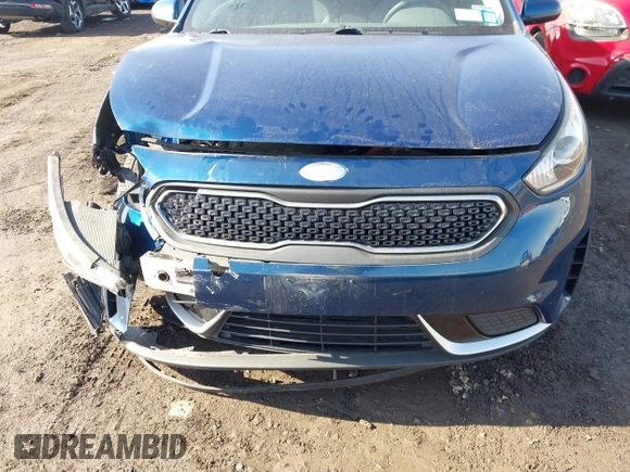 2018 Kia Niro LX with VIN KNDCB3LCXJ5117068, listed as a IAAI auction lot 41784164 with 88,859 mi miles. Bid and sale history available at carsss.com. Image 12.