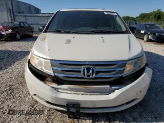 2013 Honda Odyssey Touring with VIN 5FNRL5H90DB003003, listed as a Copart auction lot 58519345 with 259,383 mi miles and Salvage title. Bid and sale history available at DreamBid. Image 5.