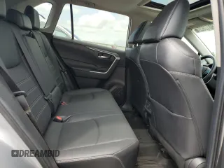 2021 Toyota RAV4 XLE Premium с VIN 2T3A1RFV3MC187245, выставлен на аукционе Copart как лот 60106205 с пробегом 104 373 миль миль и Списание • Salvage title. История ставок и продаж доступна на DreamBid. Изображение 11.