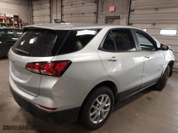 2022 Chevrolet Equinox LS with VIN 3GNAXSEV7NS183856, listed as a IAAI auction lot 41480951 with 89,226 mi miles. Bid and sale history available at carsss.com. Image 4.