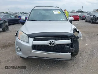 2012 Toyota RAV4 Limited with VIN 2T3DK4DV0CW072924, listed as a IAAI auction lot 42081068 with 137,864 mi miles. Bid and sale history available at carsss.com. Image 12.