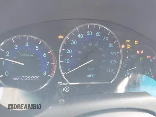 2006 Toyota Sienna CE z VIN 5TDZA23C06S547703, wystawiony jako IAAI lot #41973392 z przebiegiem 235 995 mil mil oraz . Historia ofert i sprzedaży dostępna na DreamBid. Obrazek 7.