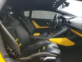 2020 Lamborghini Huracan z VIN ZHWUF5ZF1LLA15429, wystawiony jako Copart lot #84735034 z przebiegiem 30 209 mil mil oraz Szkoda całkowita • Salvage title. Historia ofert i sprzedaży dostępna na DreamBid. Obrazek 10.