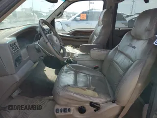 2000 Ford Excursion Limited с VIN 1FMNU43S3YEE17718, выставлен на аукционе Copart как лот 56458175 с пробегом 207 715 миль миль и Списание • Salvage title. История ставок и продаж доступна на DreamBid. Изображение 7.