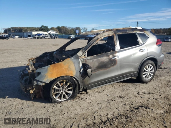 2017 Nissan Rogue S with VIN KNMAT2MV2HP604696, listed as a Copart auction lot 81557684 with 0 mi miles and Salvage Title. Bid and sale history available at carsss.com. Image 1.