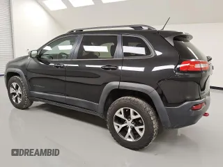 2015 Jeep Cherokee Trailhawk with VIN 1C4PJMBSXFW746138, listed as a Copart auction lot 49877985 with 86,820 mi miles and Clean Title. Bid and sale history available at carsss.com. Image 2.