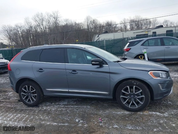 2017 Volvo XC60 Dynamic with VIN YV449MRR9H2027176, listed as a IAAI auction lot 41737473 with 111,849 mi miles. Bid and sale history available at carsss.com. Image 13.