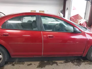 2005 Dodge Stratus SXT z VIN 1B3EL46R35N628222, wystawiony jako IAAI lot #41699883 z przebiegiem 140 844 mil mil oraz . Historia ofert i sprzedaży dostępna na DreamBid. Obrazek 13.