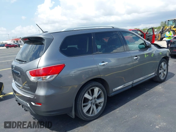 2015 Nissan Pathfinder Platinum with VIN 5N1AR2MMXFC668880, listed as a IAAI auction lot 42371231 with 101,173 mi miles and . Bid and sale history available at DreamBid. Image 4.
