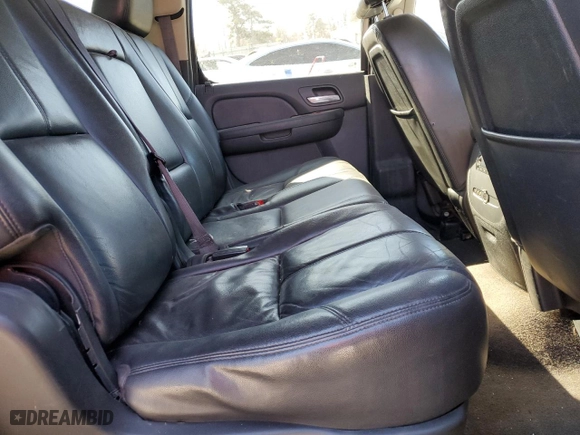 2014 Chevrolet Suburban LT with VIN 1GNSKJE75ER233770, listed as a Copart auction lot 43147465 with 163,229 mi miles and Salvage Title. Bid and sale history available at carsss.com. Image 12.