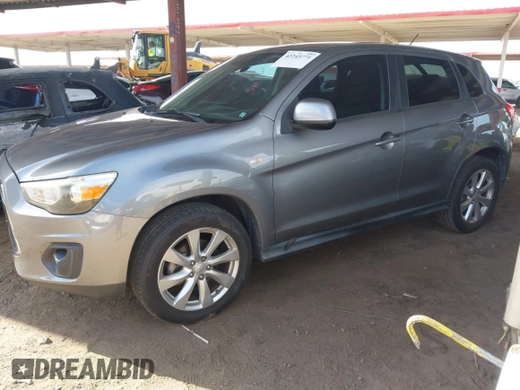 2015 Mitsubishi Outlander ES z VIN 4A4AP3AU7FE042477, wystawiony jako IAAI lot #42243771 z przebiegiem 114 331 mil mil oraz . Historia ofert i sprzedaży dostępna na DreamBid. Obrazek 2.