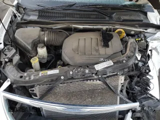 2014 Chrysler Town & Country Touring with VIN 2C4RC1BG6ER310584, listed as a Copart auction lot 82848784 with 0 mi miles and Non Repairable. Bid and sale history available at carsss.com. Image 12.