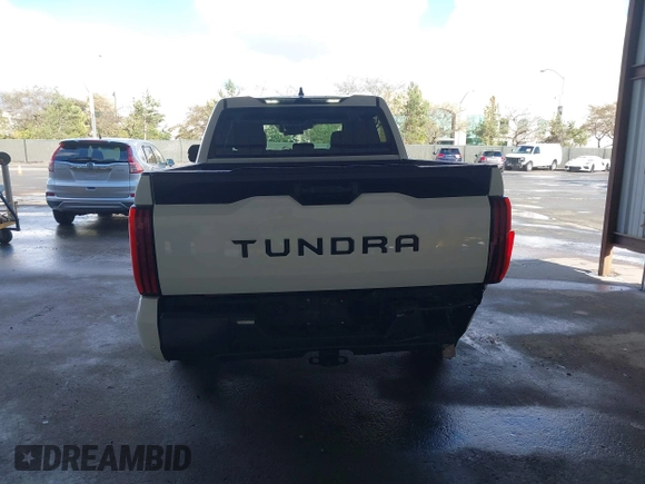 2022 Toyota Tundra 2WD SR5 with VIN 5TFLA5AB8NX018073, listed as a IAAI auction lot 41782146 with 57,053 mi miles. Bid and sale history available at carsss.com. Image 17.