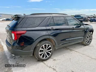 2022 Ford Explorer ST-Line z VIN 1FMSK7KH8NGA86473, wystawiony jako Copart lot #59979545 z przebiegiem 61 412 mil mil oraz Szkoda całkowita • Salvage title. Historia ofert i sprzedaży dostępna na DreamBid. Obrazek 3.