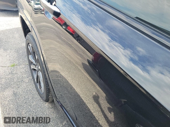 2021 Jeep Grand Cherokee Overland with VIN 1C4RJKDG7M8182214, listed as a IAAI auction lot 42796118 with 69,689 mi miles and . Bid and sale history available at DreamBid. Image 19.