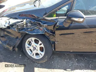 2016 Ford Fiesta SE with VIN 3FADP4BJ9GM144119, listed as a IAAI auction lot 41882179 with 122,048 mi miles. Bid and sale history available at carsss.com. Image 17.