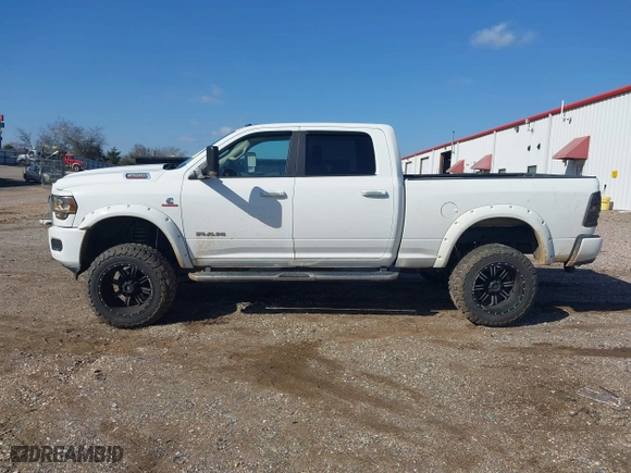 2019 Ram 2500 Big Horn with VIN 3C6UR5DL8KG620707, listed as a IAAI auction lot 41474929 with 90,927 mi miles. Bid and sale history available at carsss.com. Image 12.