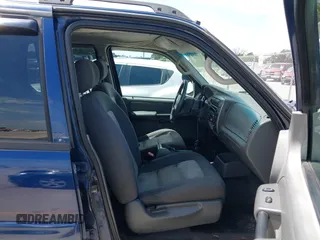 2005 Ford Explorer Sport Trac XLS z VIN 1FMZU67K05UB36386, wystawiony jako IAAI lot #42449876 z przebiegiem 161 181 mil mil oraz . Historia ofert i sprzedaży dostępna na DreamBid. Obrazek 5.