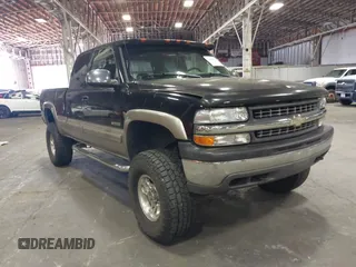 2000 Chevrolet Silverado 2500 LS z VIN 1GCGK29U6YE264199, wystawiony jako IAAI lot #42464527 z przebiegiem 71 970 mil mil oraz . Historia ofert i sprzedaży dostępna na DreamBid. Obrazek 1.