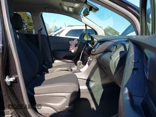 2022 Chevrolet Trax LS with VIN KL7CJNSM2NB554978, listed as a IAAI auction lot 41416440 with 23,658 mi miles. Bid and sale history available at carsss.com. Image 5.