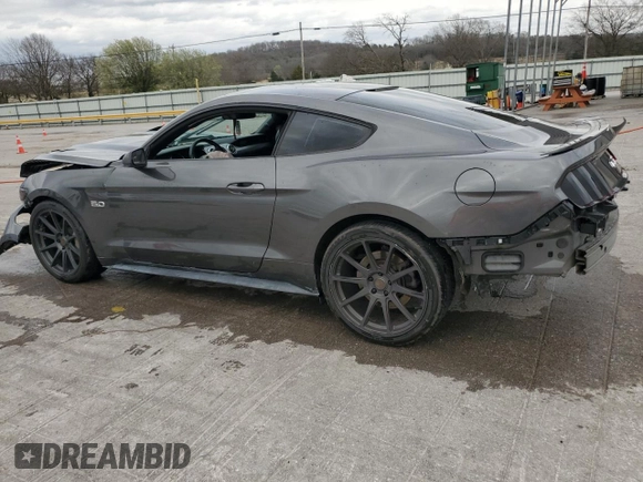 2017 Ford Mustang GT z VIN 1FA6P8CF8H5358570, wystawiony jako Copart lot #49535235 z przebiegiem 71 934 mil mil oraz Szkoda całkowita • Salvage title. Historia ofert i sprzedaży dostępna na DreamBid. Obrazek 2.
