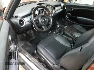 2011 MINI Hardtop with VIN WMWSU3C54BT183715, listed as a Copart auction lot 61479655 with 151,657 mi miles and Clean title. Bid and sale history available at DreamBid. Image 8.