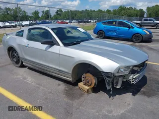 2010 Ford Mustang V6 с VIN 1ZVBP8AN4A5147985, выставлен на аукционе IAAI как лот 42518655 с пробегом 258 364 миль миль и . История ставок и продаж доступна на DreamBid. Изображение 1.