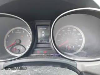 2014 Hyundai Santa Fe z VIN 5XYZUDLB8EG196450, wystawiony jako IAAI lot #42112914 z przebiegiem 91 710 mil mil oraz . Historia ofert i sprzedaży dostępna na DreamBid. Obrazek 7.