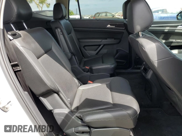 2018 Volkswagen Atlas SE z VIN 1V2LR2CAXJC560772, wystawiony jako Copart lot #53544725 z przebiegiem 70 282 mil mil oraz Szkoda całkowita • Salvage title. Historia ofert i sprzedaży dostępna na DreamBid. Obrazek 11.