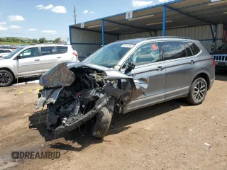 2021 Volkswagen Tiguan SE z VIN 3VV2B7AX3MM032467, wystawiony jako Copart lot #59904945 z przebiegiem Nie podano mil oraz Szkoda całkowita • Salvage title. Historia ofert i sprzedaży dostępna na DreamBid. Obrazek 1.