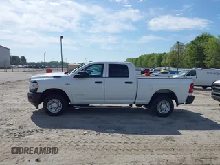 2022 Ram 2500 Tradesman with VIN 3C6UR4CJ8NG154694, listed as a IAAI auction lot 42008437 with 102,623 mi miles and . Bid and sale history available at DreamBid. Image 14.