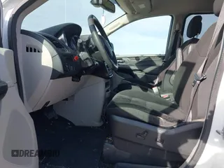 2019 Dodge Grand Caravan SE with VIN 2C4RDGBGXKR682747, listed as a IAAI auction lot 41840067 with 176,446 mi miles and . Bid and sale history available at DreamBid. Image 5.