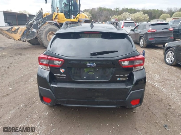 2021 Subaru Crosstrek Limited with VIN JF2GTHNC9M8322927, listed as a IAAI auction lot 41805027 with 102,526 mi miles. Bid and sale history available at carsss.com. Image 15.
