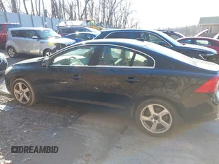 2013 Volvo S60 T5 Premier with VIN YV1612FS1D2193503, listed as a IAAI auction lot 41581448 with 66,406 mi miles. Bid and sale history available at carsss.com. Image 15.