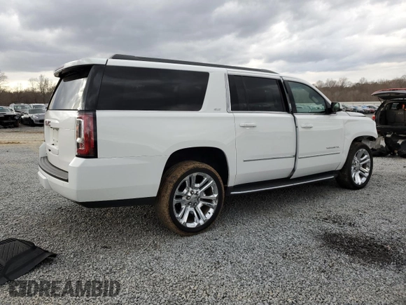 2018 GMC Yukon XL SLT with VIN 1GKS2GKC7JR272274, listed as a Copart auction lot 48049525 with 152,759 mi miles and Salvage Title. Bid and sale history available at carsss.com. Image 3.
