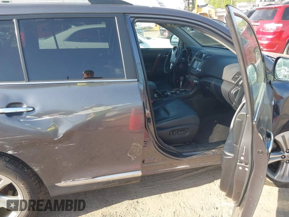 2011 Toyota Highlander Limited with VIN 5TDDK3EH7BS068694, listed as a IAAI auction lot 42252513 with 163,816 mi miles and . Bid and sale history available at DreamBid. Image 5.