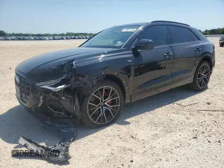 2019 Audi Q8 Premium Plus z VIN WA1EVAF19KD020962, wystawiony jako Copart lot #57027725 z przebiegiem 133 995 mil mil oraz Szkoda całkowita • Salvage title. Historia ofert i sprzedaży dostępna na DreamBid. Obrazek 1.