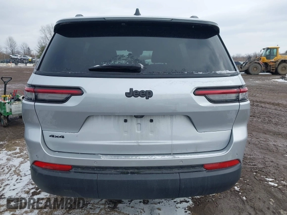 2024 Jeep Grand Cherokee Laredo z VIN 1C4RJKAG6R8527275, wystawiony jako IAAI lot #41628266 z przebiegiem 27 823 mil mil oraz . Historia ofert i sprzedaży dostępna na DreamBid. Obrazek 16.